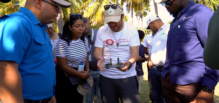 ONE capacita en el uso de drones para monitorear el sargazo en la República Dominicana