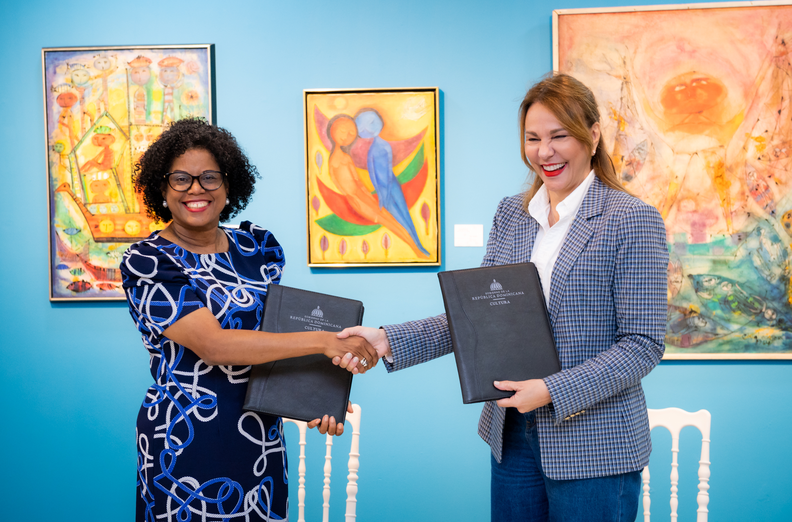 ONE y Cultura firman convenio para mejorar producción estadística sobre el sector cultural