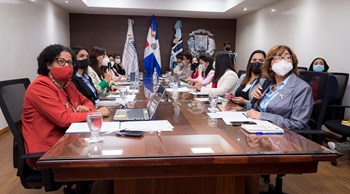 Organismos internacionales participan en primera mesa de cooperación para generación de datos para las estadísticas oficiales organizada por Mepyd y ONE