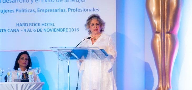 La ONE ofrece información sobre los avances y las conquistas de la mujer en República Dominicana
