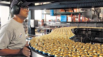 Aumentan los precios de los servicios, y disminuyen los precios del productor en las industrias manufactureras