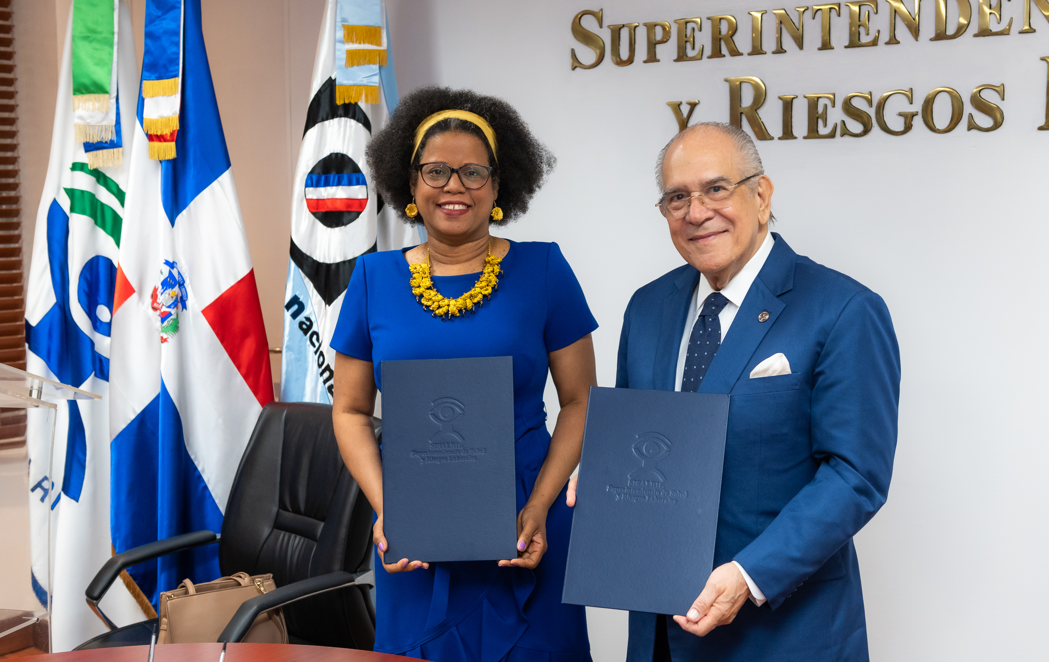 ONE y SISALRIL FIRMAN CONVENIO DE COLABORACIÓN INTERINSTITUCIONAL