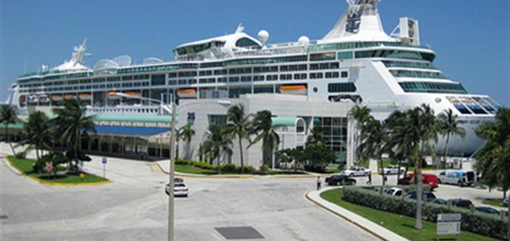 En el 2014, desde y hacia República Dominicana se trasladaron más de 424 mil pasajeros por vía marítima