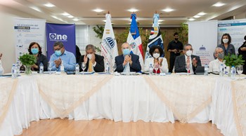 Ministerio de Economía y ONE encabezan primera reunión de la Comisión Nacional Censal del X Censo Nacional de Población y Vivienda