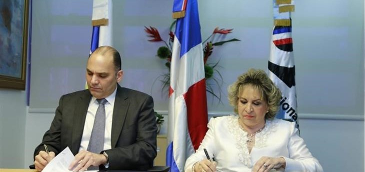 La ONE y la Dirección General de Aduanas firman convenio para fortalecer las estadísticas de comercio exterior