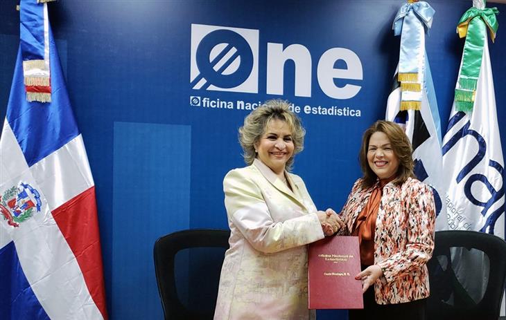 La ONE y el INAP firman convenio para poner en marcha la Red de Entidades de Formación Gubernamental.