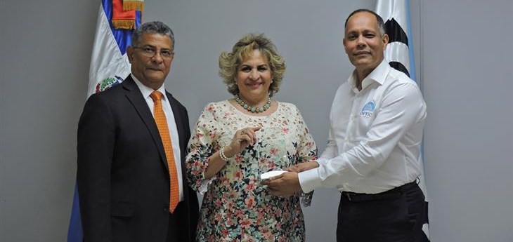 Optic reconoce a la ONE por buenas prácticas en la implementación de Gobierno Electrónico