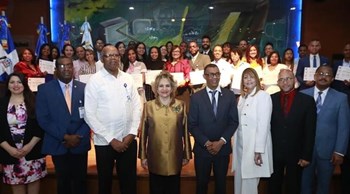 La ONE y la UASD finalizan diplomado en Análisis Demográfico