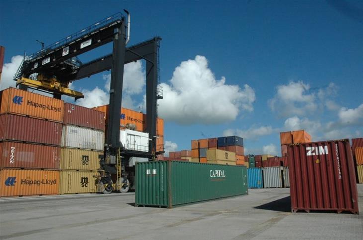 Las importaciones en el país se reducen en US$404.8 millones durante el 2015