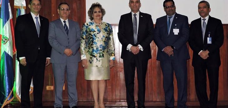 ONE recibe premio al Mérito de la Organización Mundial de Aduanas